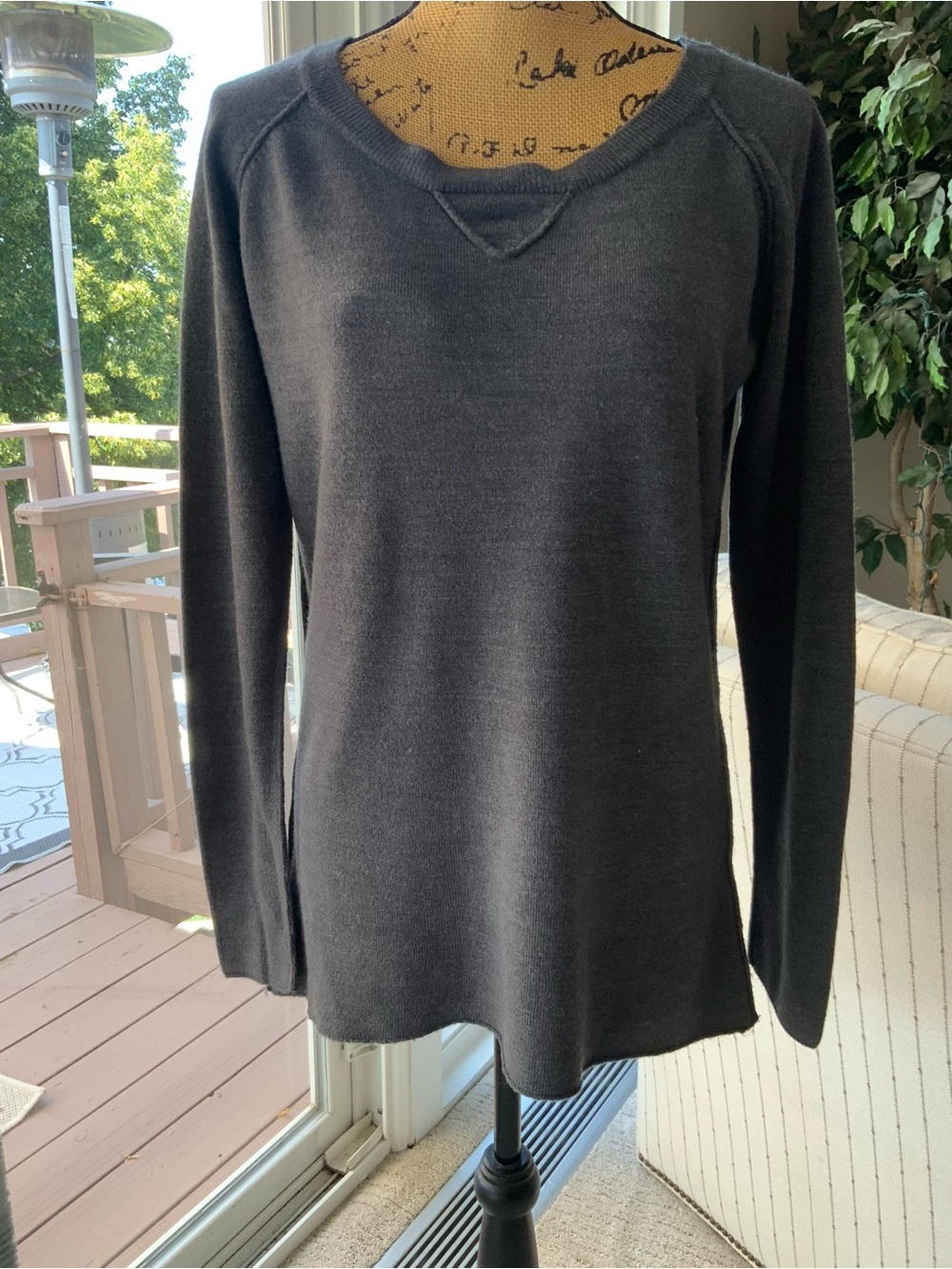 Sweet Romeo Women’s Top Size Large